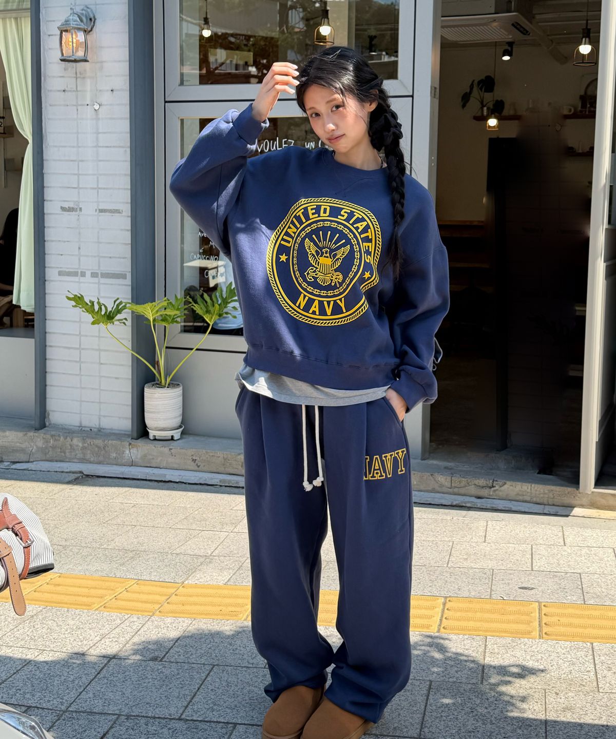 아모우(AMOU) [기모] US NAVY Sweat Shirts BLUE