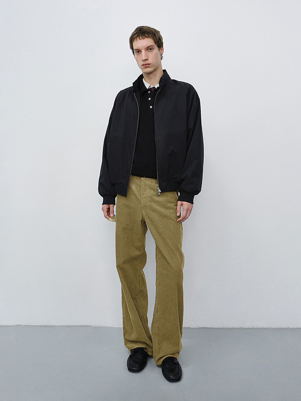 던스트 포 맨(DUNST FOR MEN) 90S WIDE CORDUROY JEANS_UDPA6C308_OLIVE GREEN