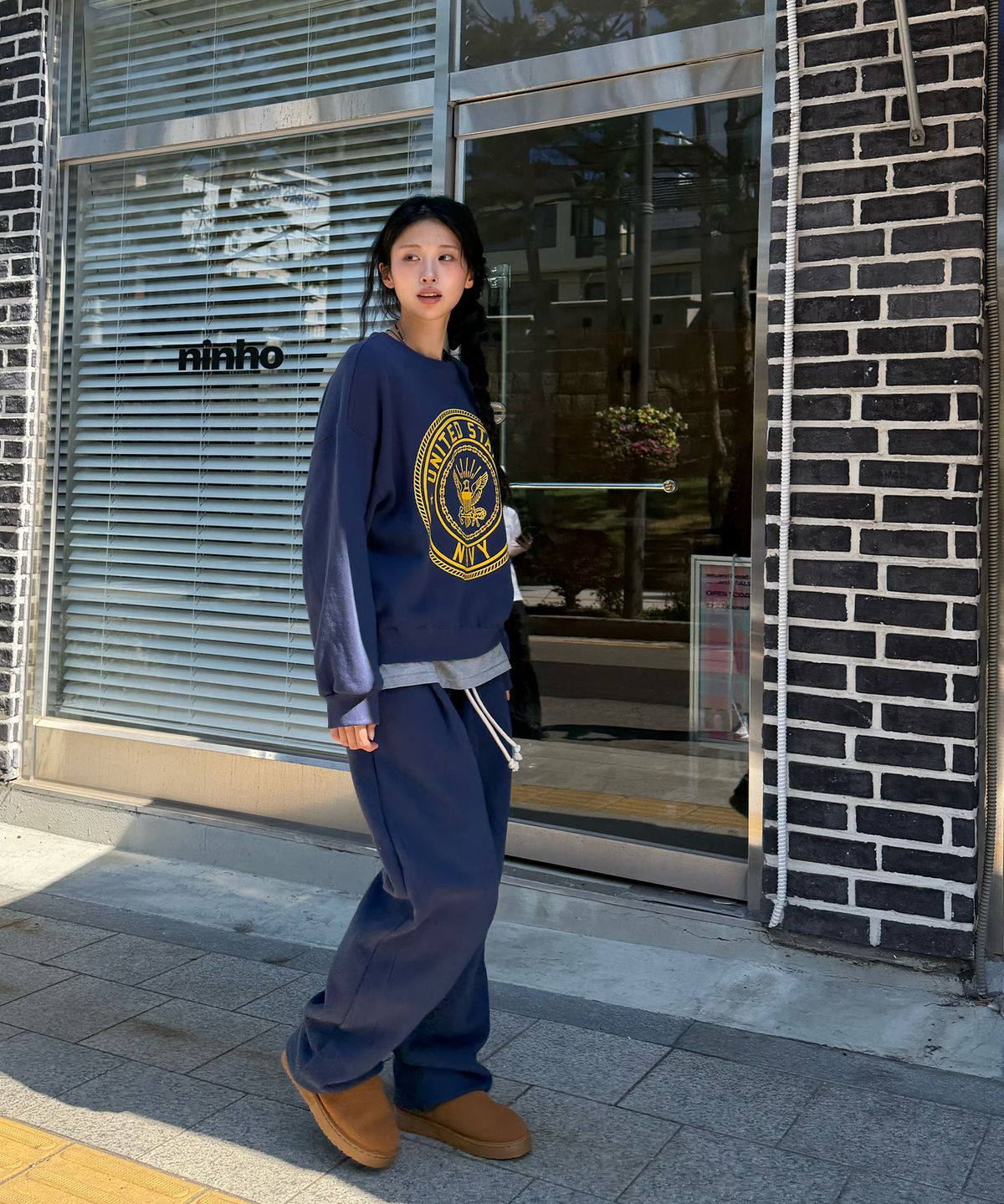 아모우(AMOU) [기모] US NAVY One Tuck Sweat  pants BLUE