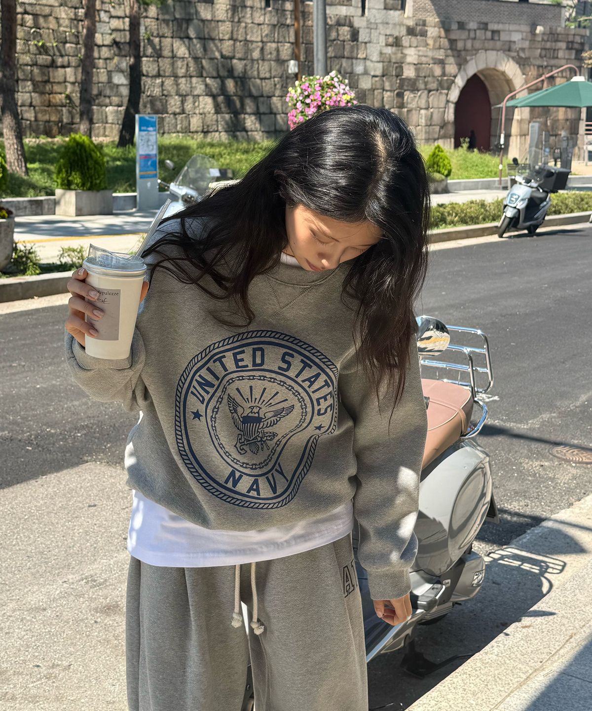 아모우(AMOU) [기모] US NAVY One Tuck Sweat  pants GRAY