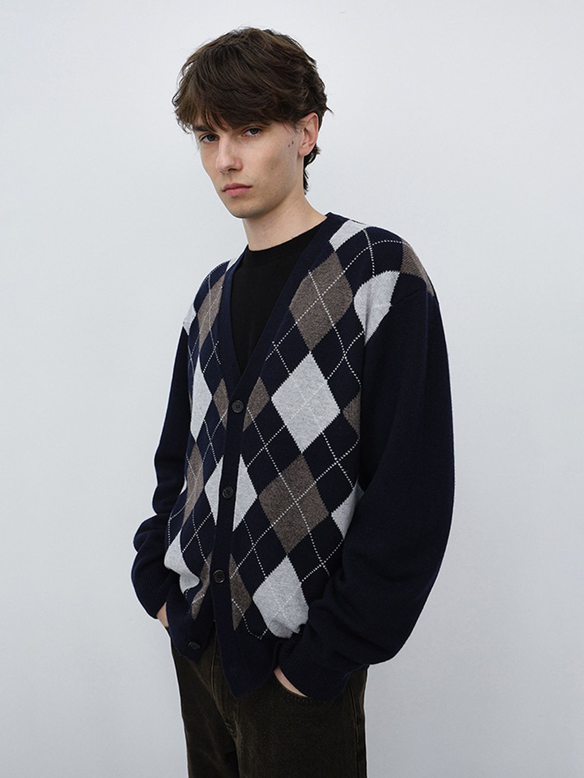 던스트 포 맨(DUNST FOR MEN) UNISEX V-NECK ARGYLE CARDIGAN_UDSW6C105_NAVY