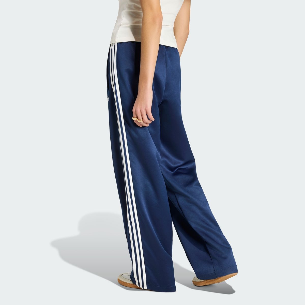 아디다스(ADIDAS) 새틴 SST 루즈 트랙 팬츠 - 나이트인디고:화이트 / KS7339