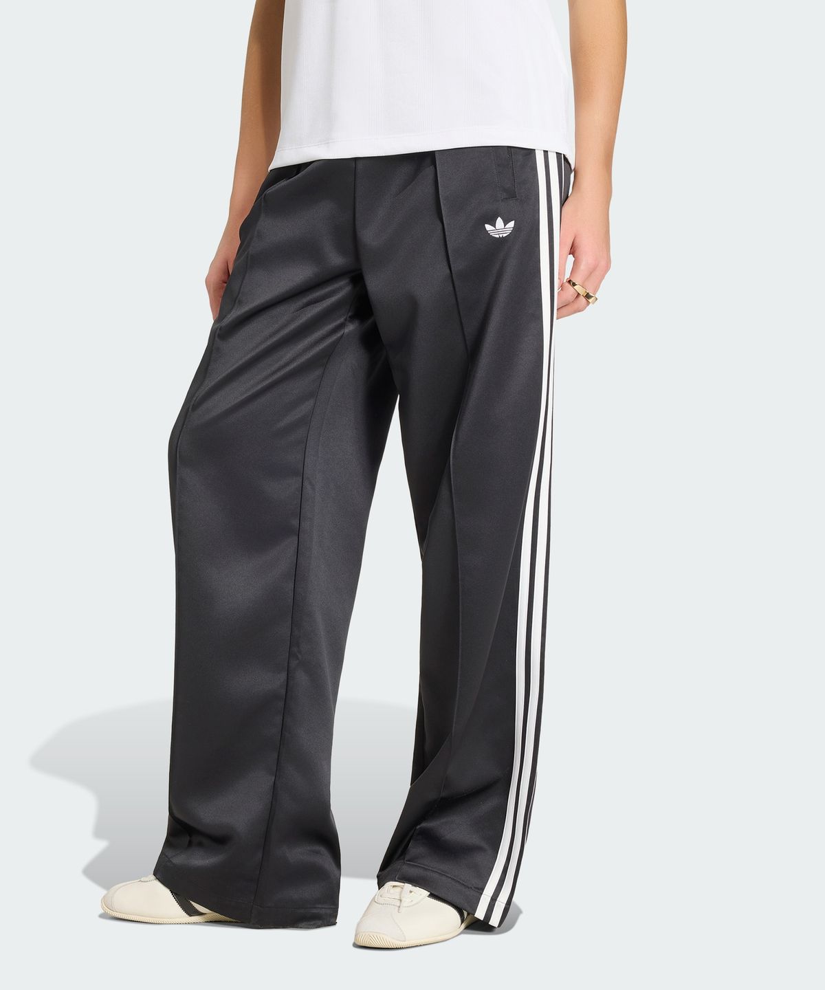 아디다스(ADIDAS) 새틴 SST 루즈 트랙 팬츠 - 블랙:화이트 / KS9372