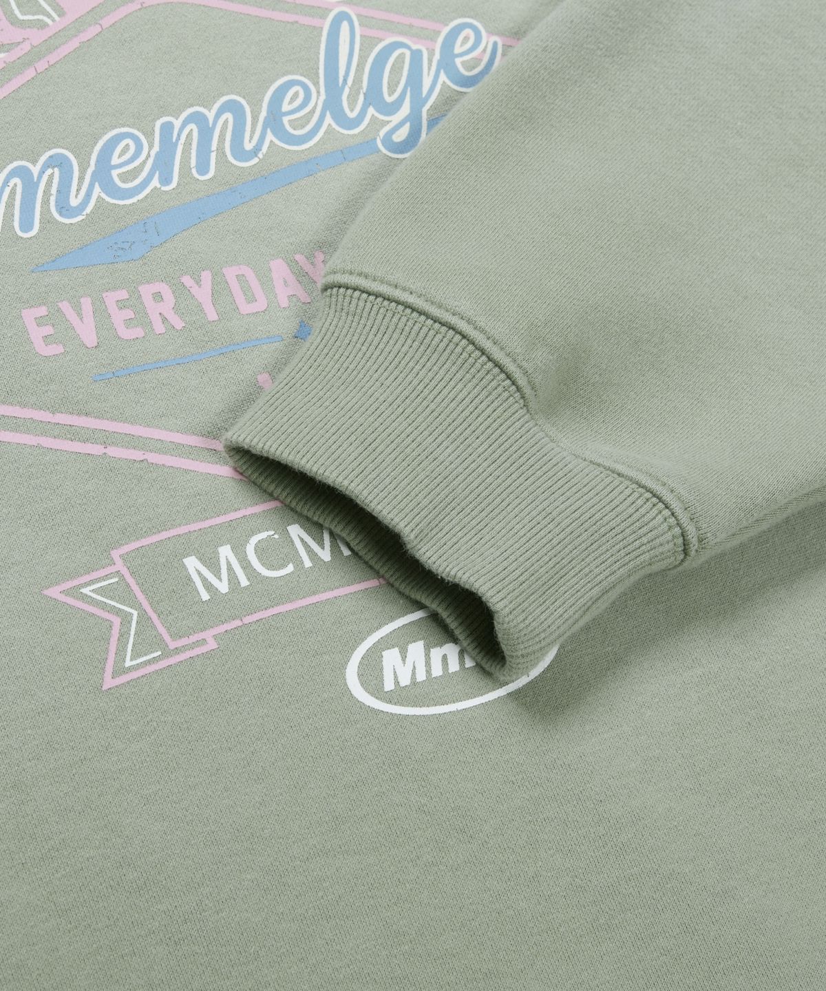 엠엠엘지(MMLG) DISTRESSED VARSITY SWEAT (GREEN)