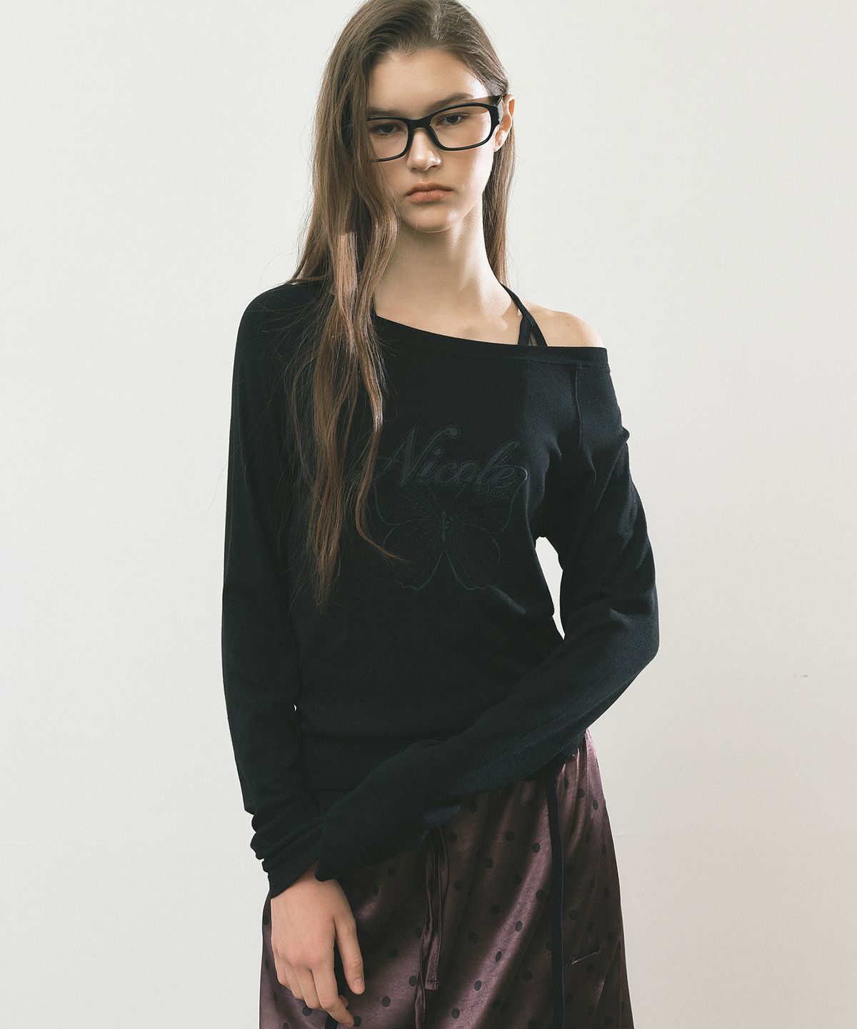 닉앤니콜(NICK&NICOLE) NICOLE BUTTERFLY RAGLAN TOP_BLACK