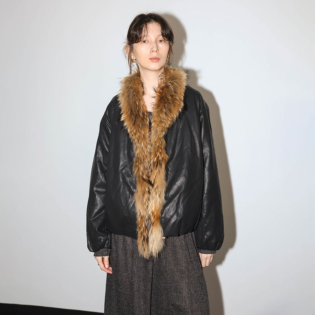 웬스데이딜라잇(WEDNESDAY DELIGHT) WD_Oversized faux fur trim coat