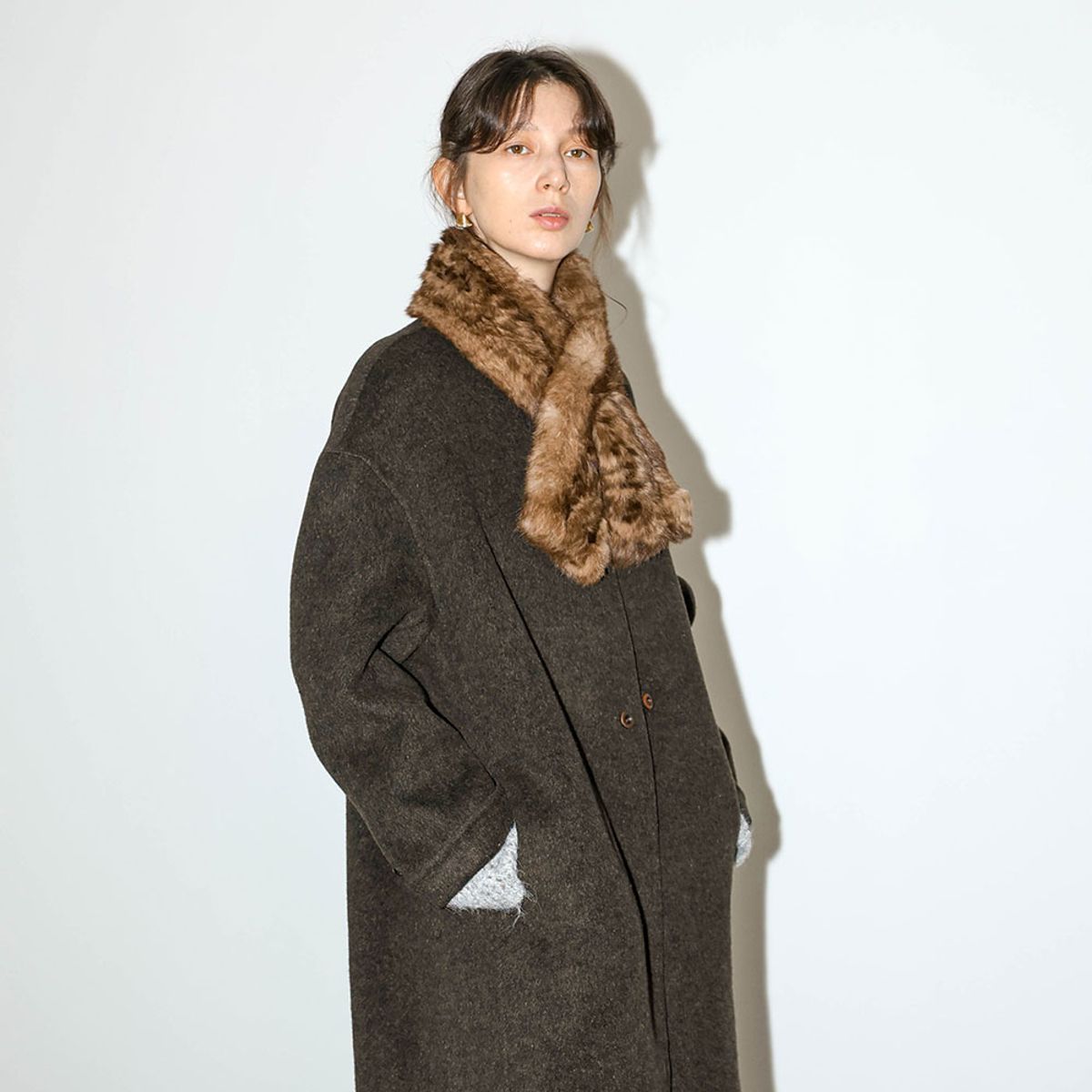 웬스데이딜라잇(WEDNESDAY DELIGHT) WD_Faux fur scarf collar coat