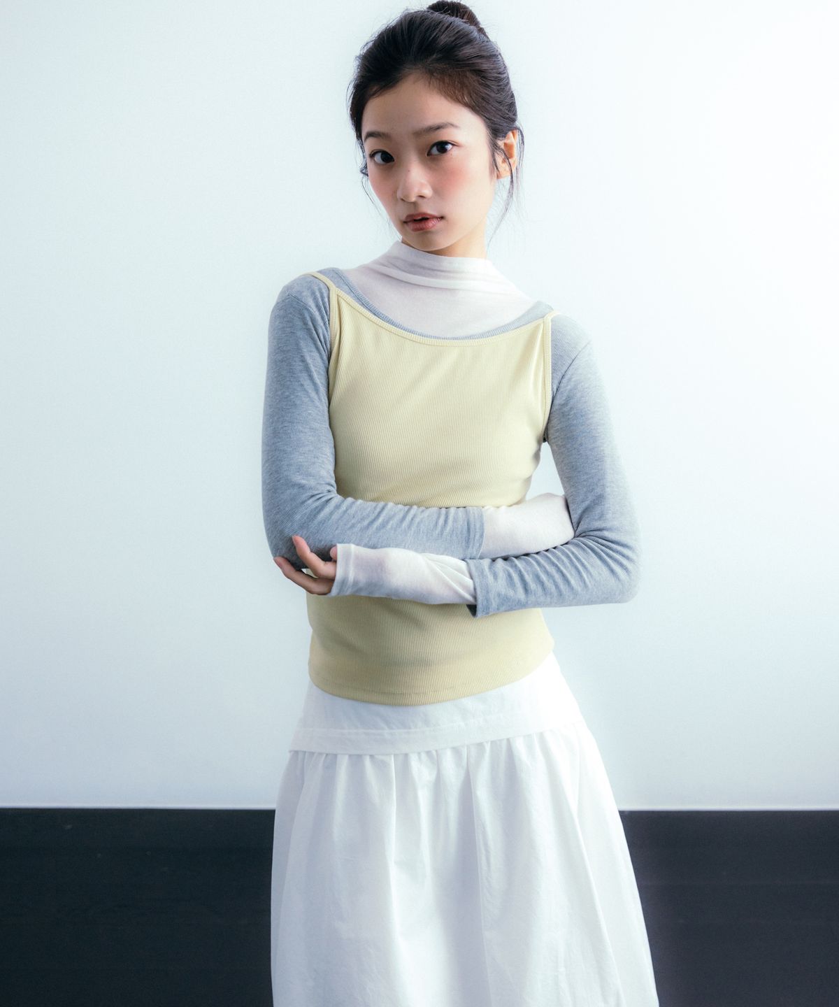 이요우아(IYOWUAH) Soft Half-Neck Long Sleeve, Ivory