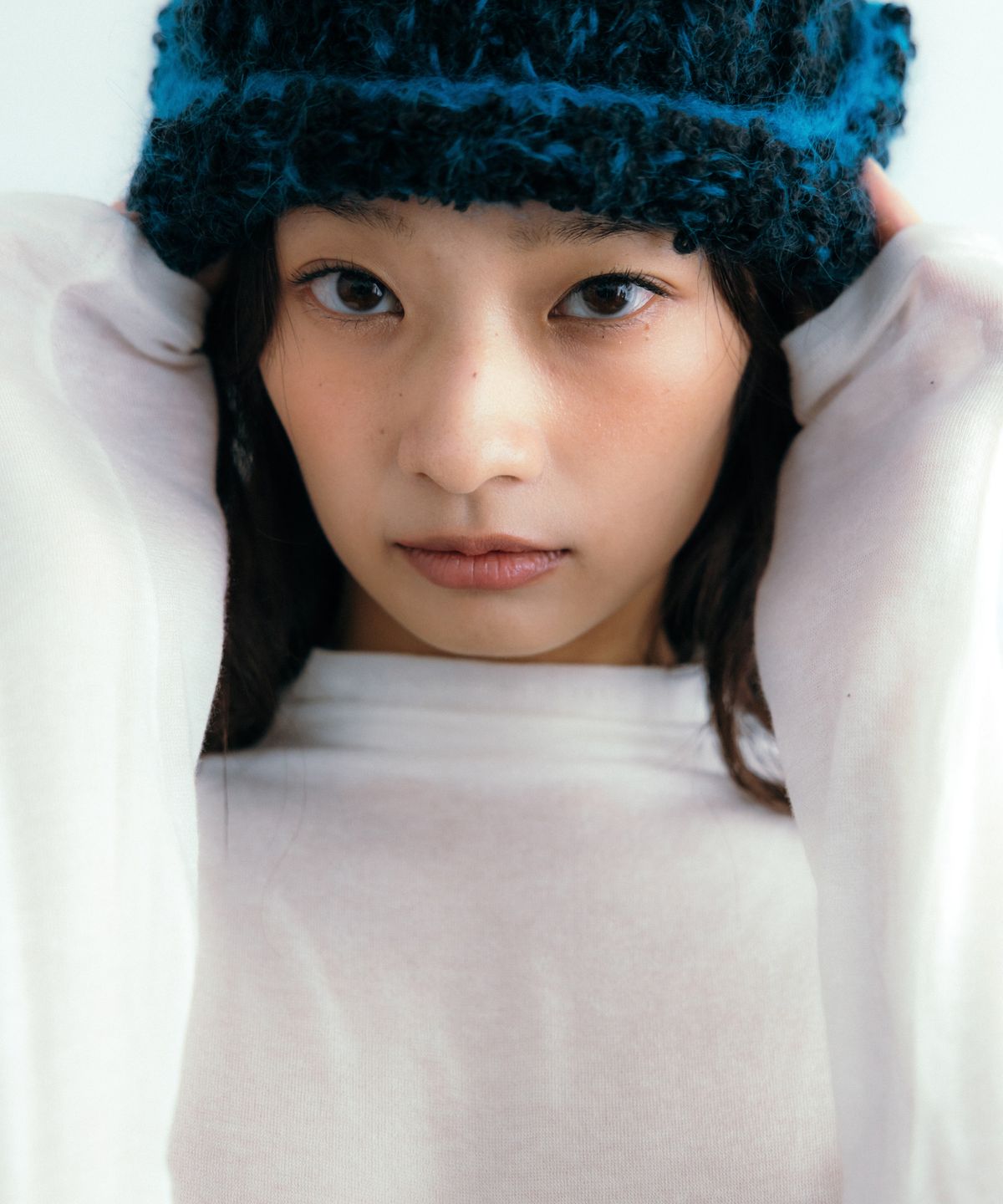 이요우아(IYOWUAH) Soft Half-Neck Long Sleeve, Ivory
