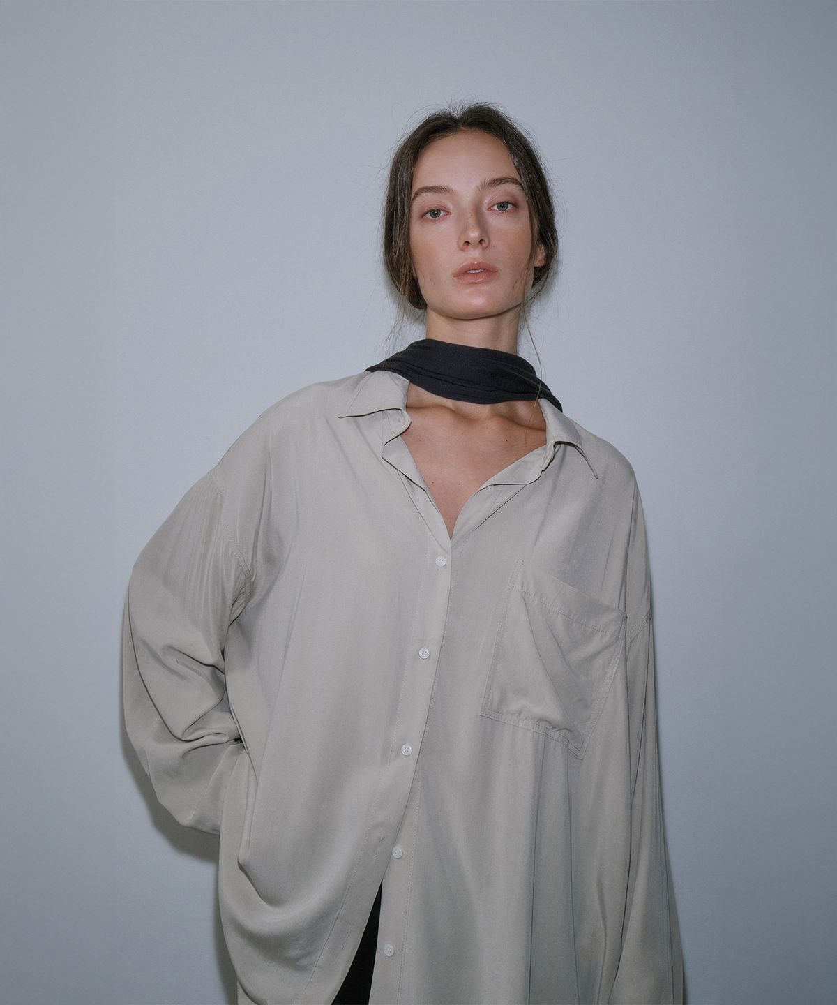 가더(GARDER) Que Classic Shirt (Light Khaki)