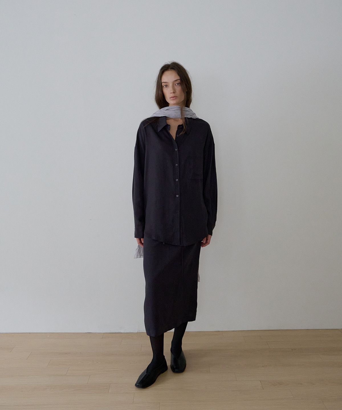 가더(GARDER) Sete Shirt (Charcoal)