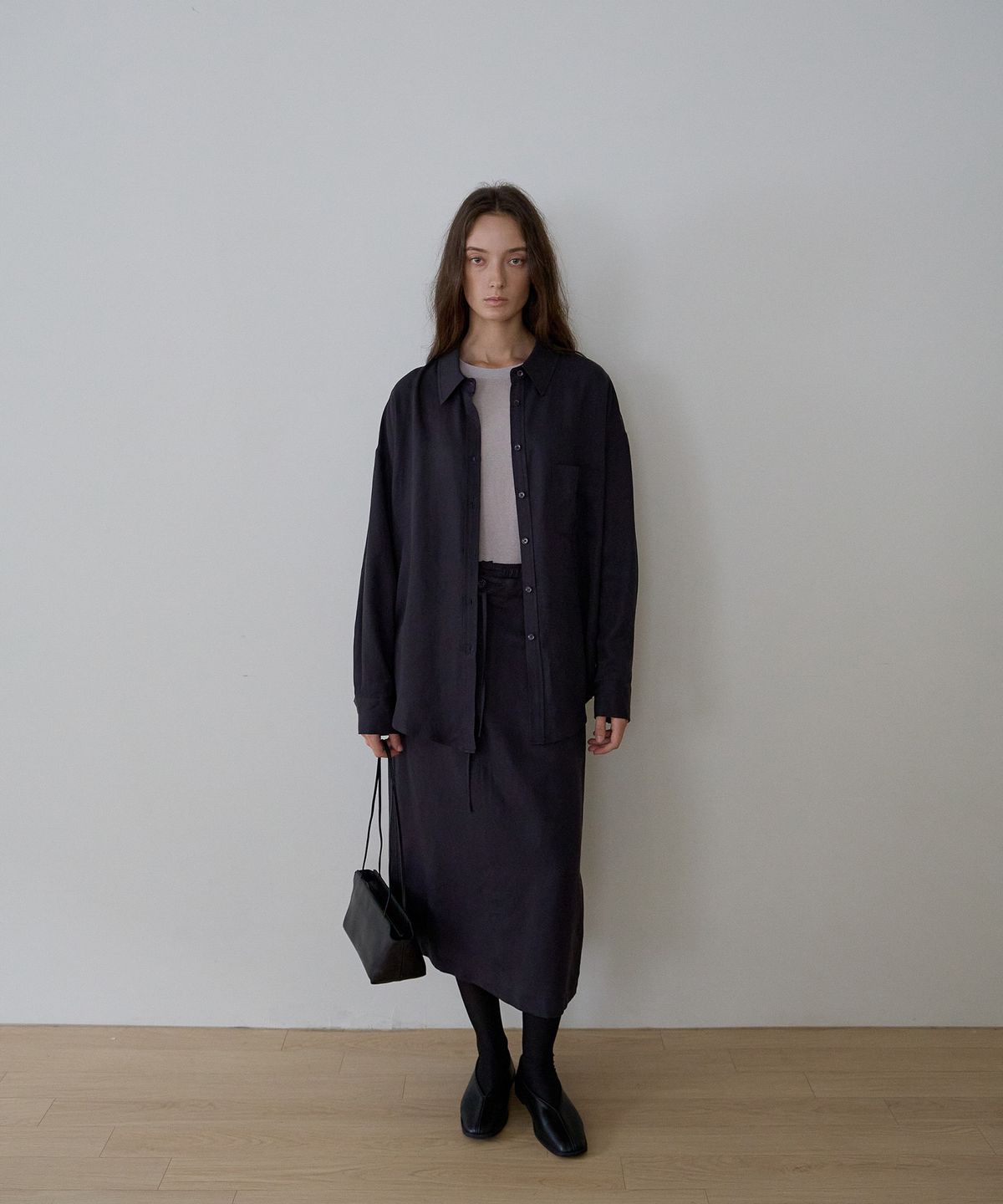 가더(GARDER) Sete Shirt (Charcoal)