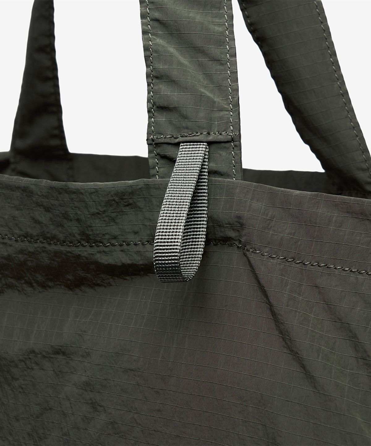 뉴발란스(NEW BALANCE) NBGCGFA201 / 서울 익스클루시브 패커블 토트백 (CHARCOAL)