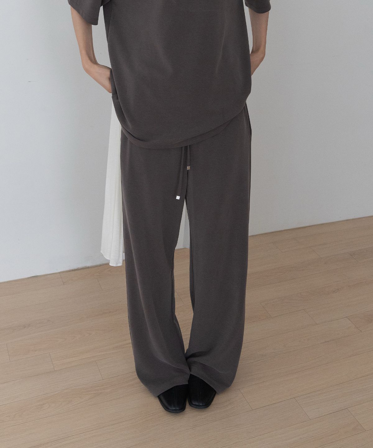 가더(GARDER) Essen Pants (Brown)
