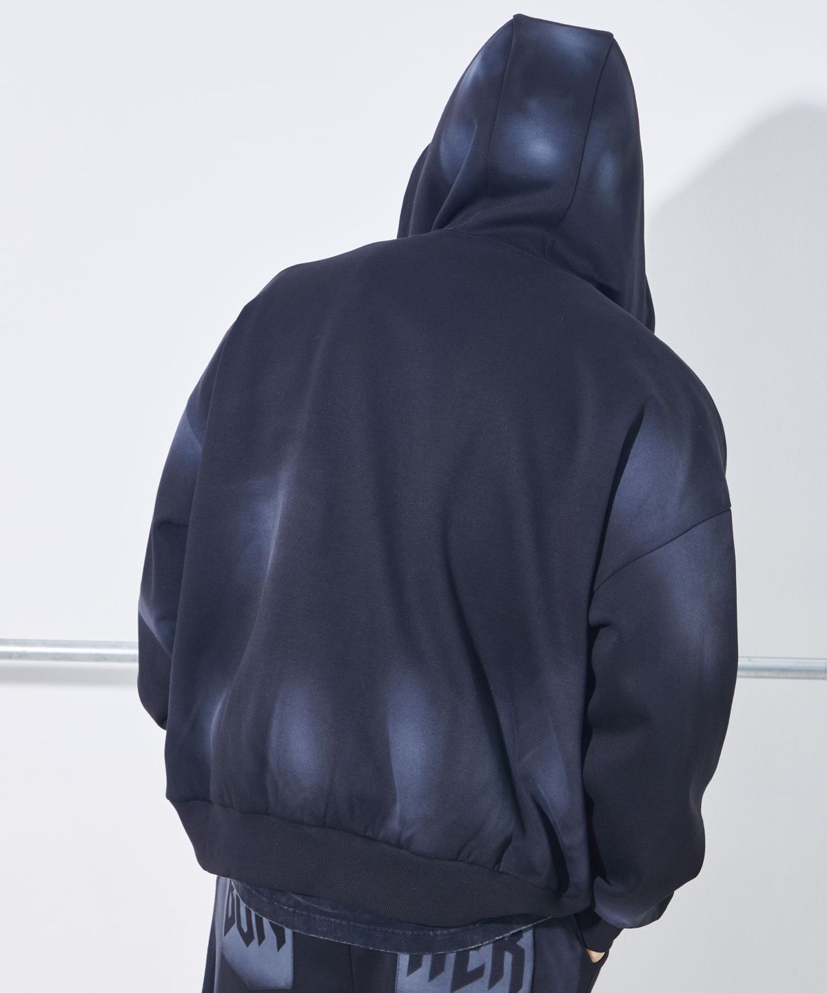벙커버스터(BUNKERBUSTER) 엠브레이스 솔티 워싱 후드 집업 MQ3TU654_BLACK