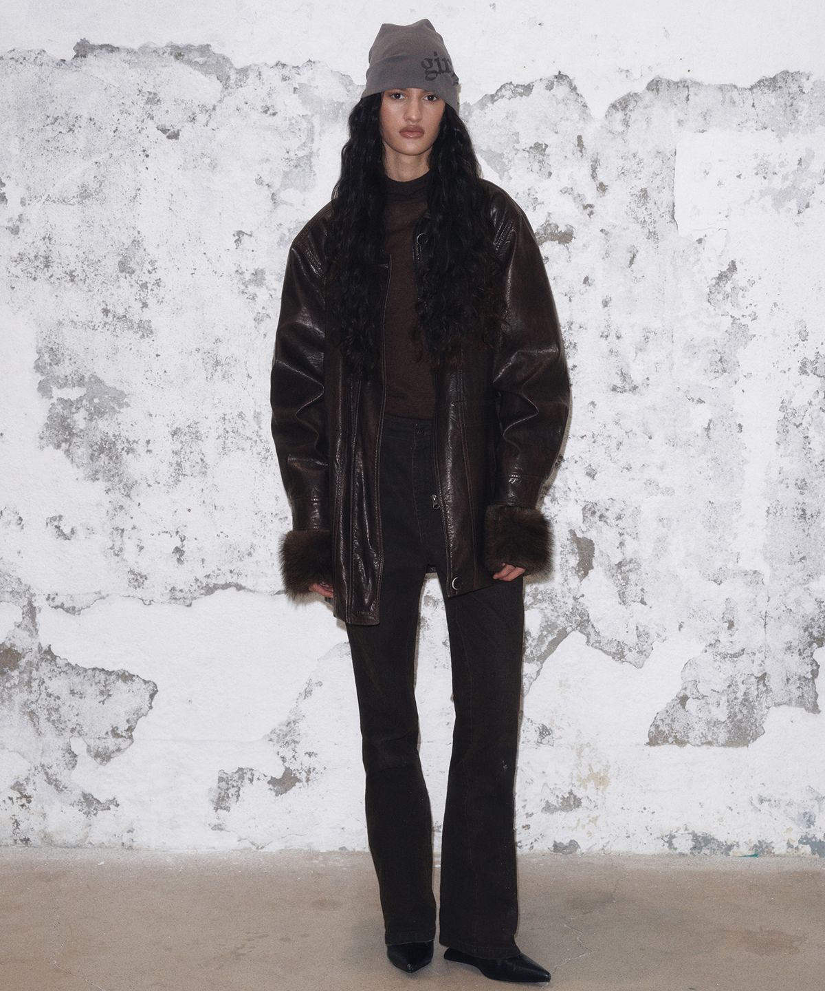 긴스키(GINSUKI) CITY WASHED LEATHER TRENCH JACKET (BROWN)