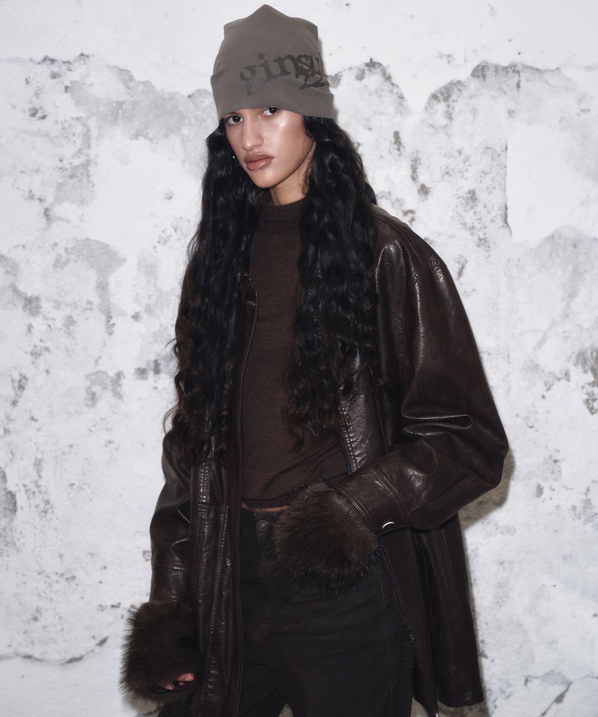 긴스키(GINSUKI) CITY WASHED LEATHER TRENCH JACKET (BROWN)