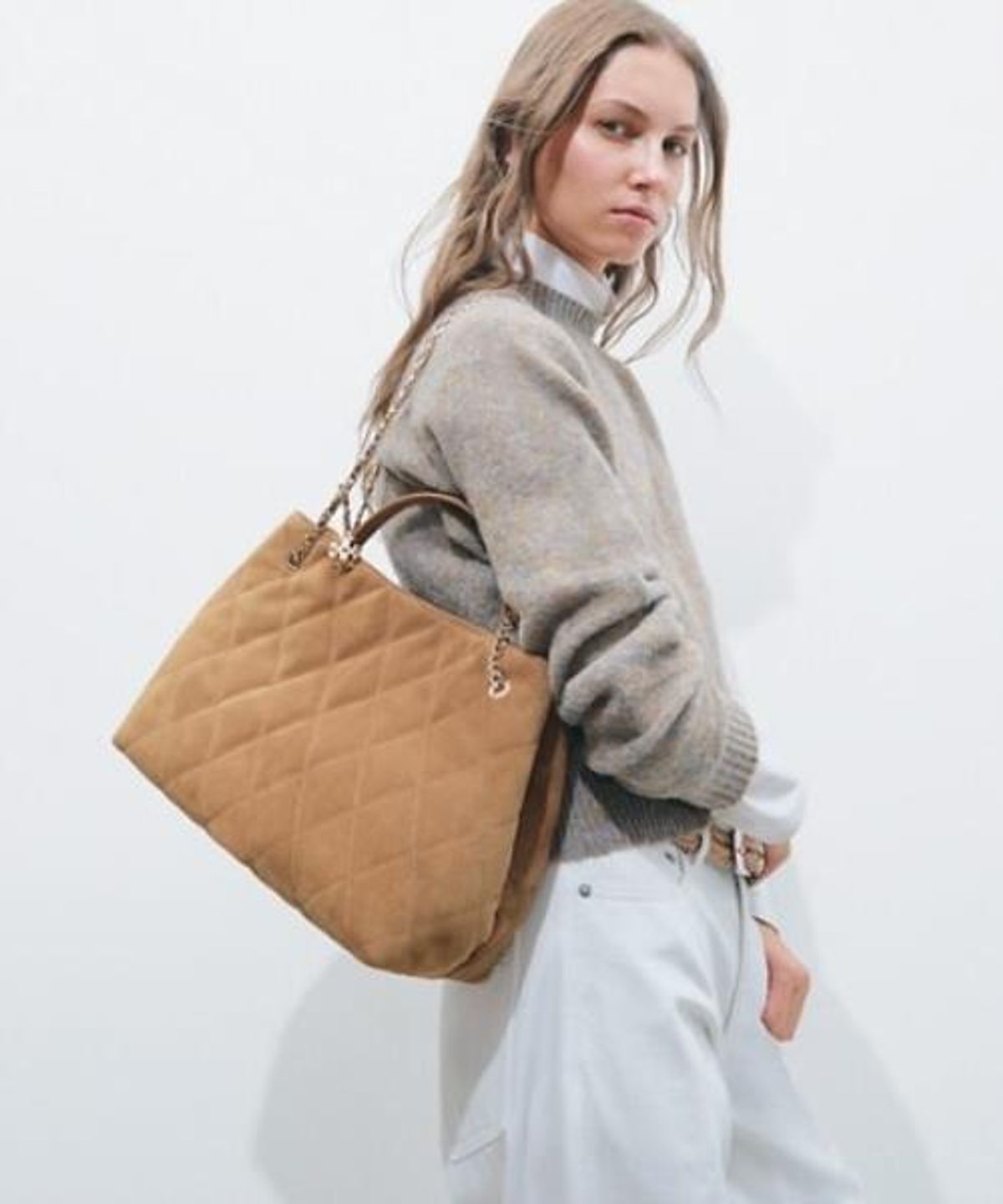 토리버치(TORYBURCH) 플레밍 스웨이드 캐리올 - 토피