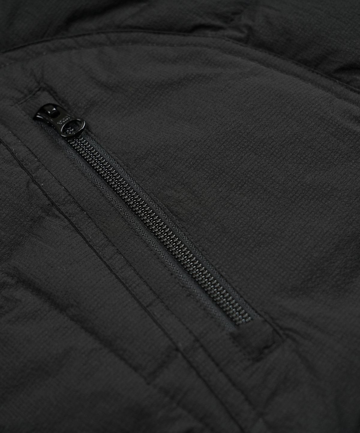 프리즘웍스(FRIZMWORKS) HALF MOON GOOSE DOWN LINER JACKET _ BLACK