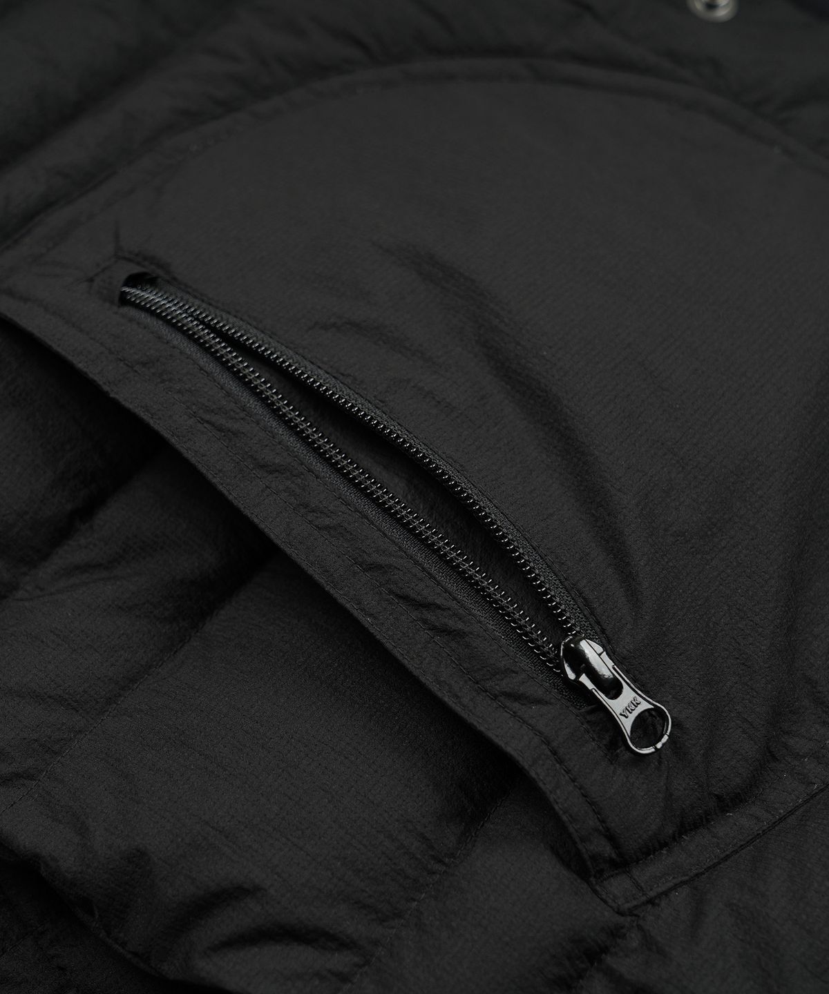 프리즘웍스(FRIZMWORKS) HALF MOON GOOSE DOWN LINER JACKET _ BLACK