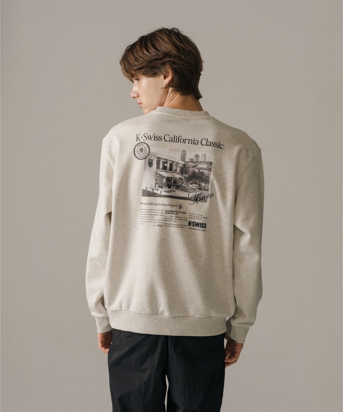 케이스위스(K-SWISS) K-SWISS 그래픽 스웨트 셔츠_1KSSRFV902EC