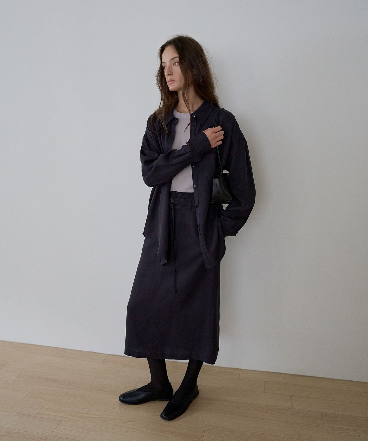 가더(GARDER) Sete Skirt (Charcoal)