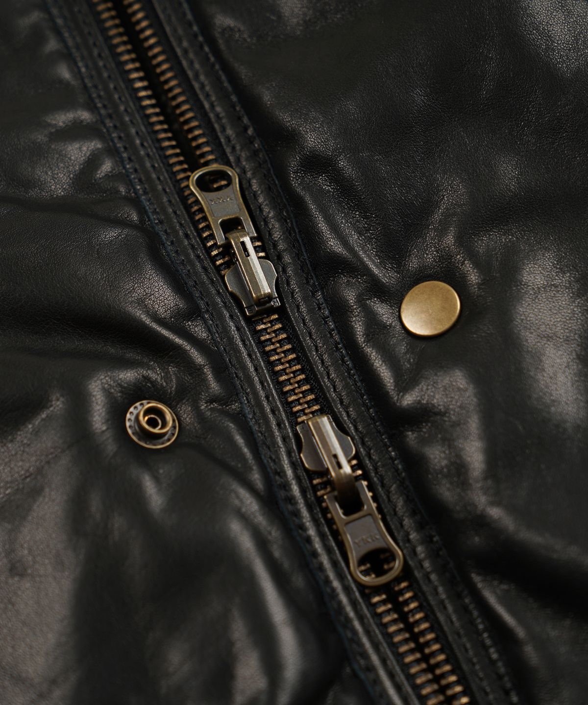 프리즘웍스(FRIZMWORKS) WAXED COWHIDE REVERSIBLE LINER JACKET _ BLACK
