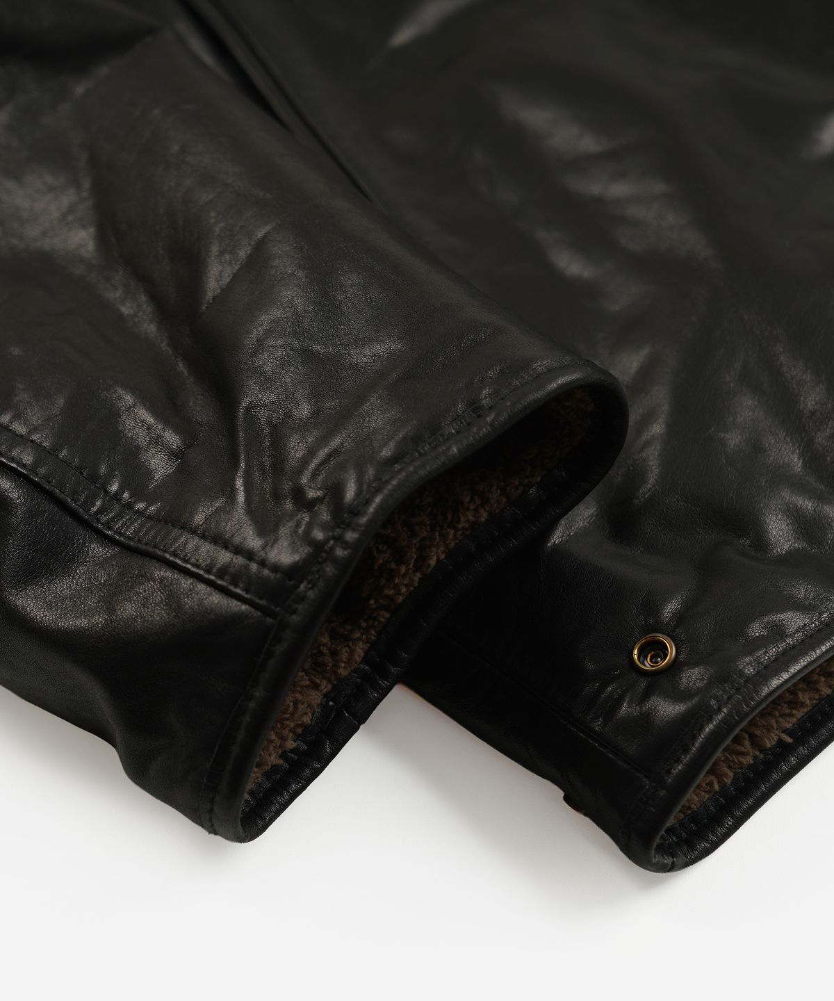 프리즘웍스(FRIZMWORKS) WAXED COWHIDE REVERSIBLE LINER JACKET _ BLACK