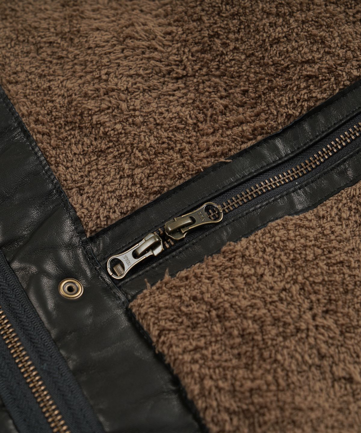프리즘웍스(FRIZMWORKS) WAXED COWHIDE REVERSIBLE LINER JACKET _ BLACK
