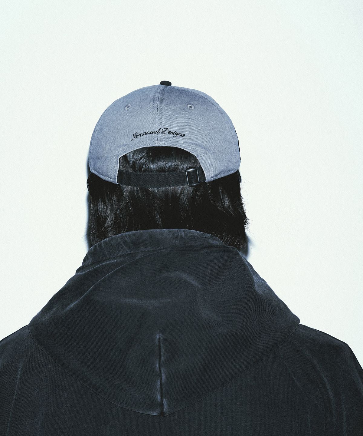 노매뉴얼(NOMANUAL) NM x NEW ERA 940UNST NM INITIAL LOGO - CHARCOAL