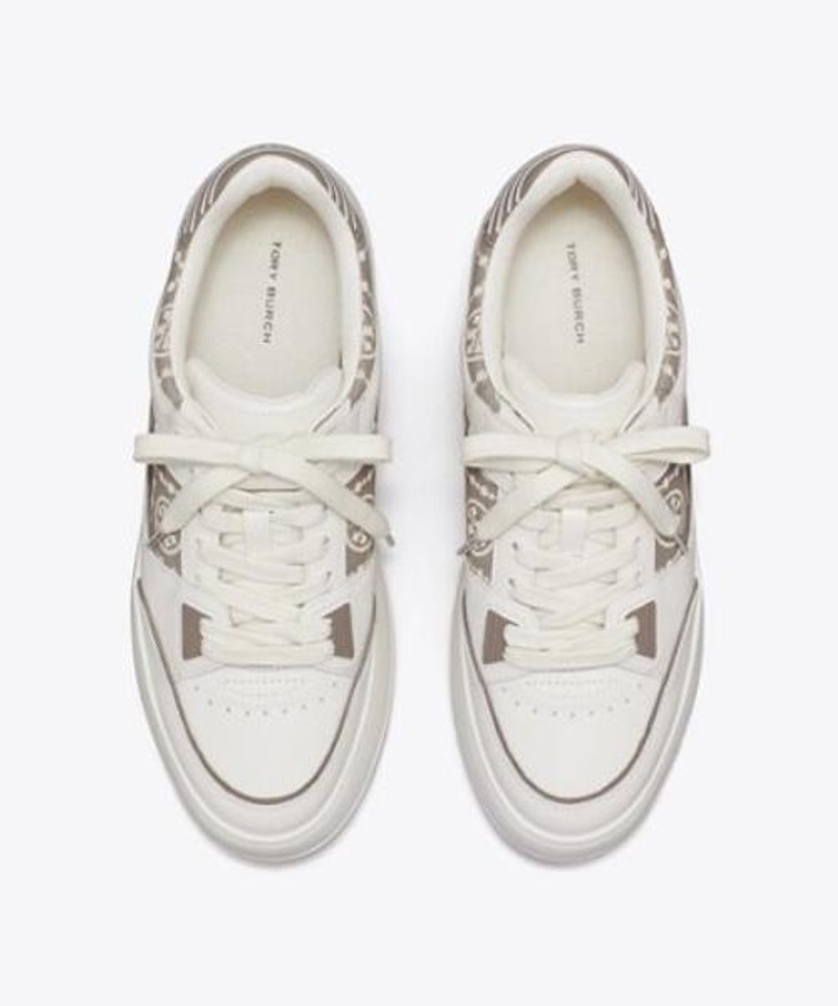 토리버치(TORYBURCH) 티 모노그램 스테이지 스니커 - 그레이 티 모노 / 포그 그레이 / 크림
