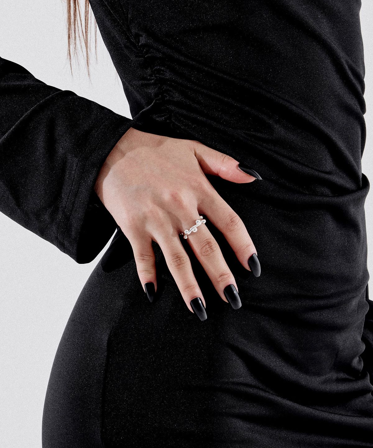 스칼렛또(SCALETTO) EE012 Cluster Ball Open Ring