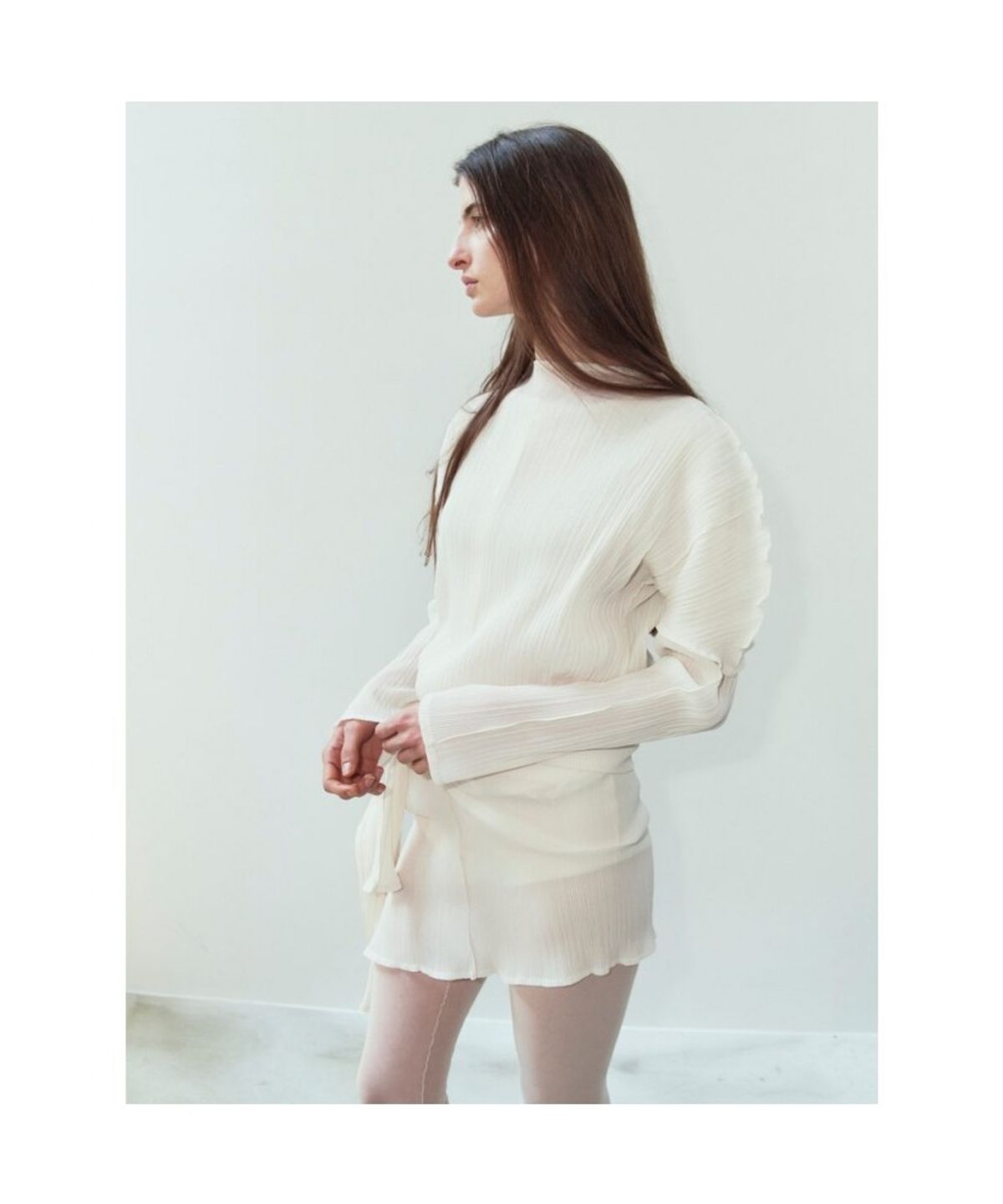 앙개(ANGGAE) Pleats Short Sleeve Top  Ivory