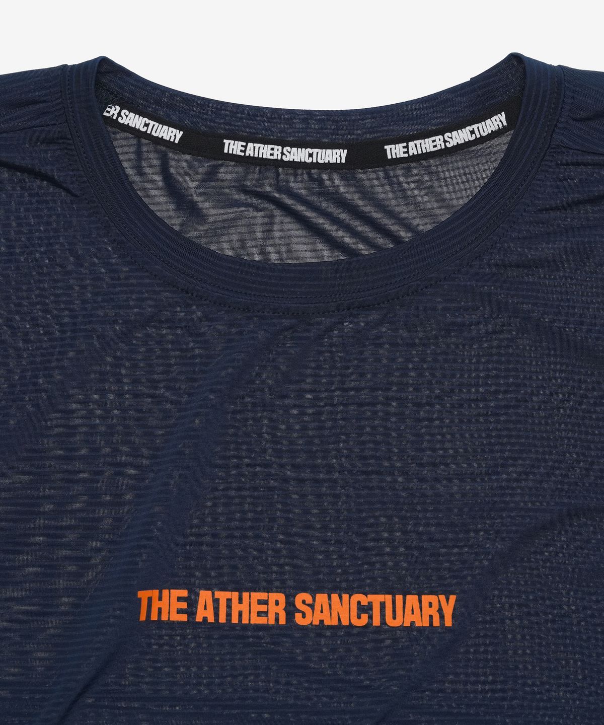 타스 (디아더생츄어리)(TAS (THEATHERSANCTUARY)) 어센트 스트라이프 긴팔 티셔츠 (네이비)