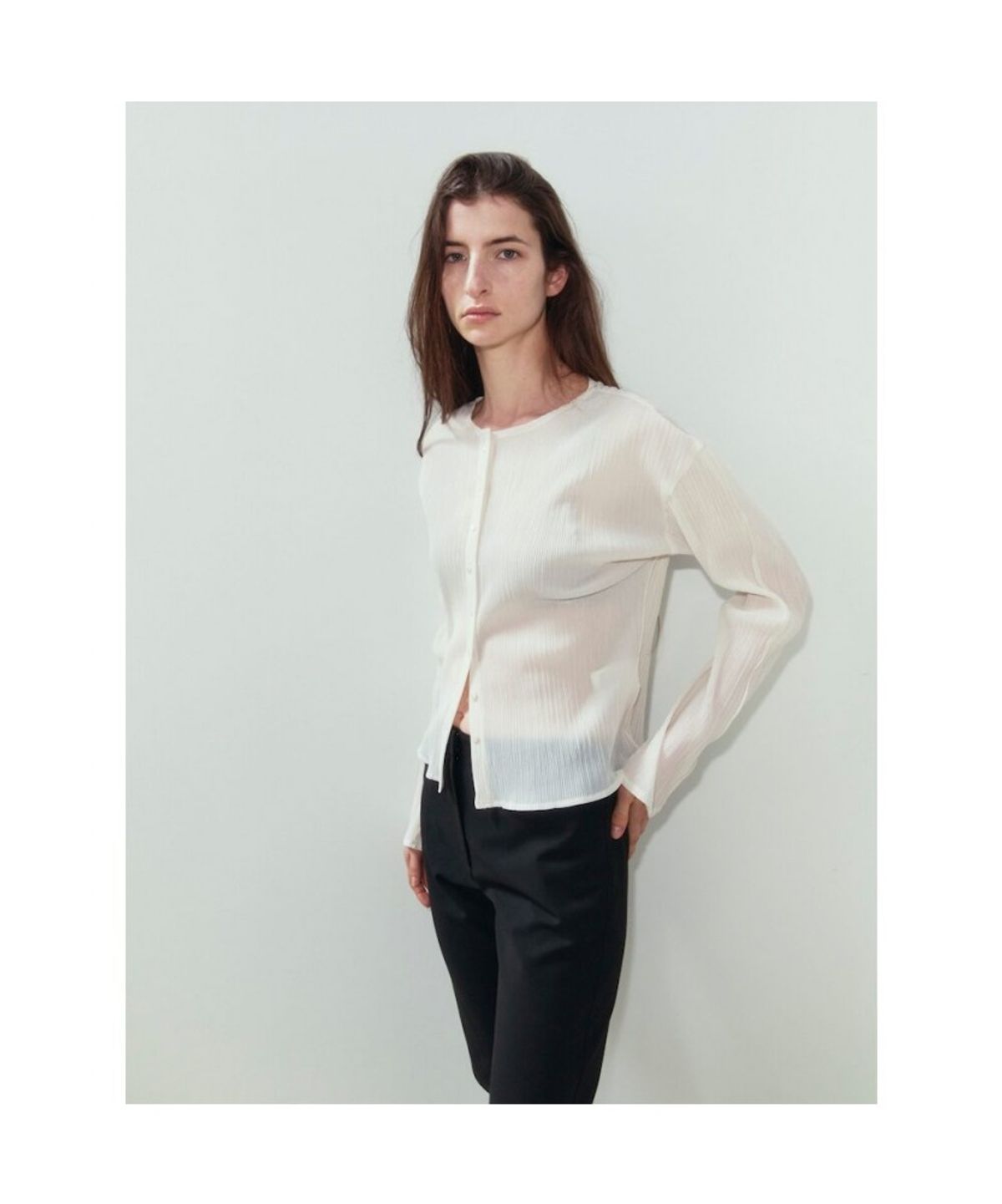 앙개(ANGGAE) Pleats Cardigan  Ivory