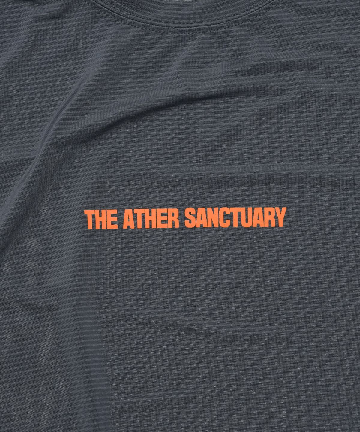 타스 (디아더생츄어리)(TAS (THEATHERSANCTUARY)) 어센트 스트라이프 긴팔 티셔츠 (차콜)