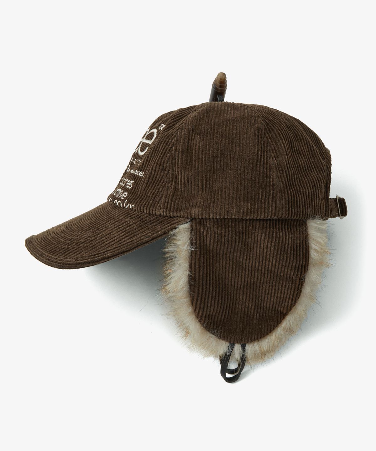 에이이에이이(AEAE) WEB LOGO TROOPER CAP [BROWN]