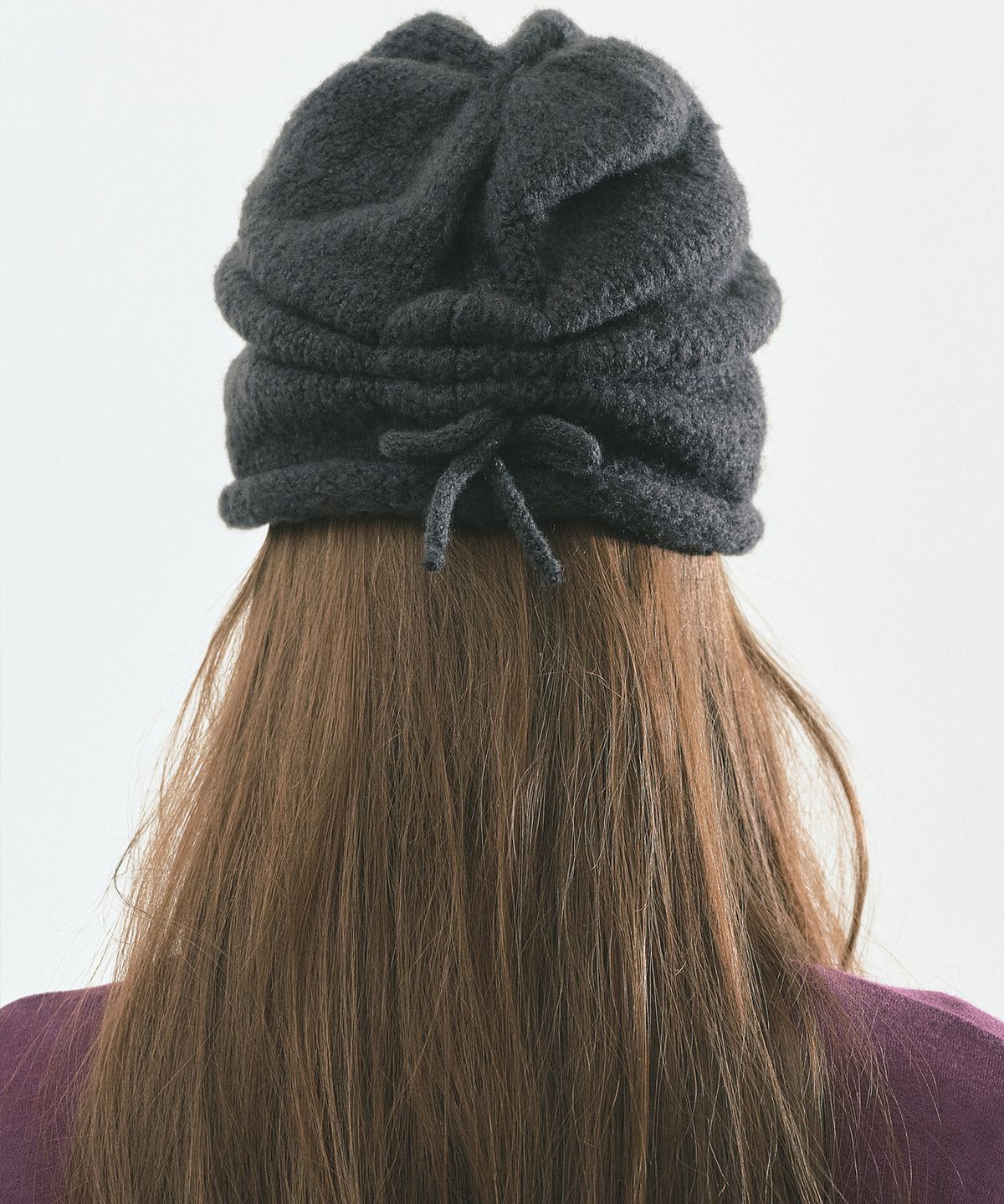 닉앤니콜(NICK&NICOLE) NICOLE LABEL ROLL UP BEANIE_CHARCOAL