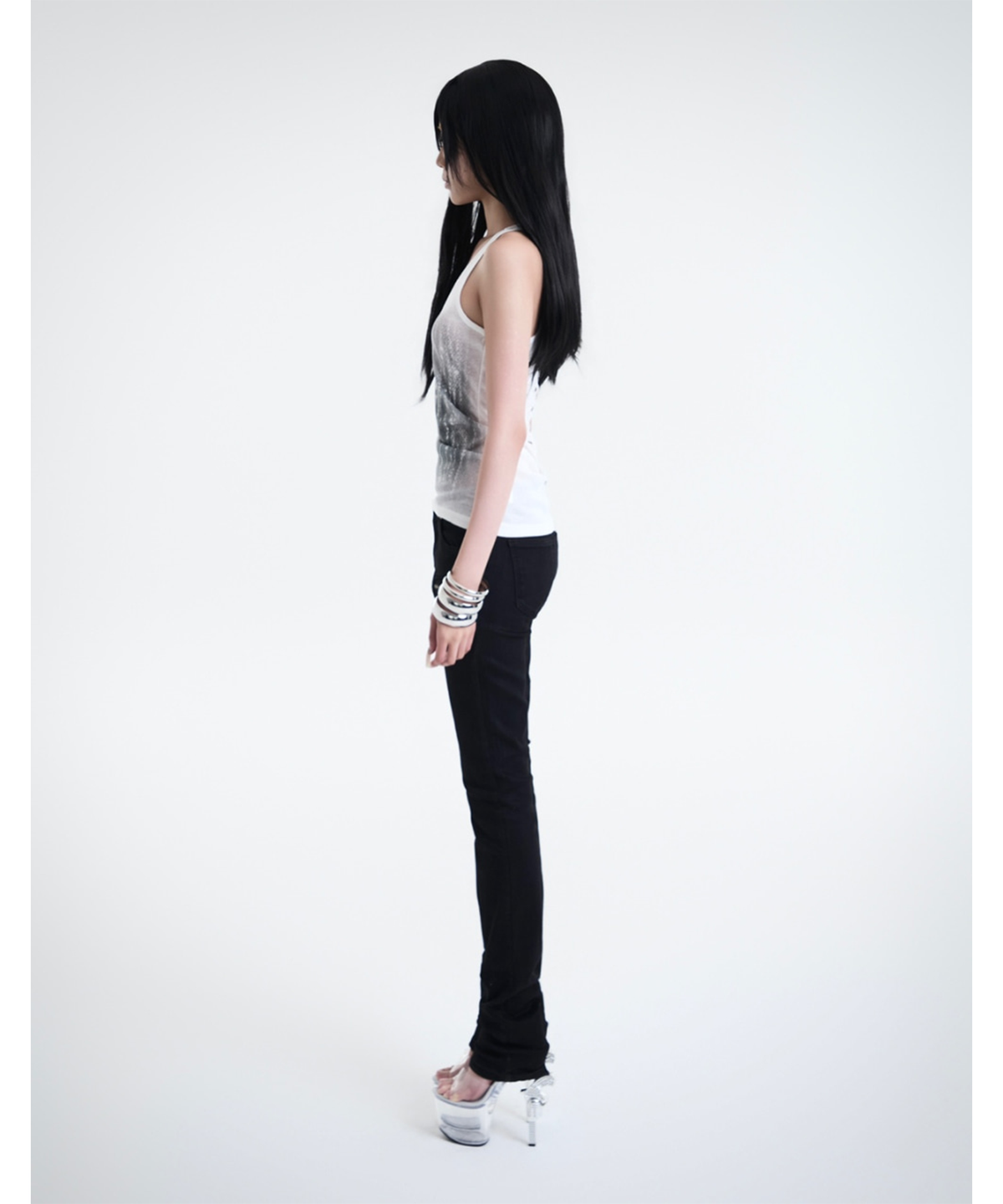 쿄이(KYOIII) SEQUIN FACE SLEEVELESS (WHITE)