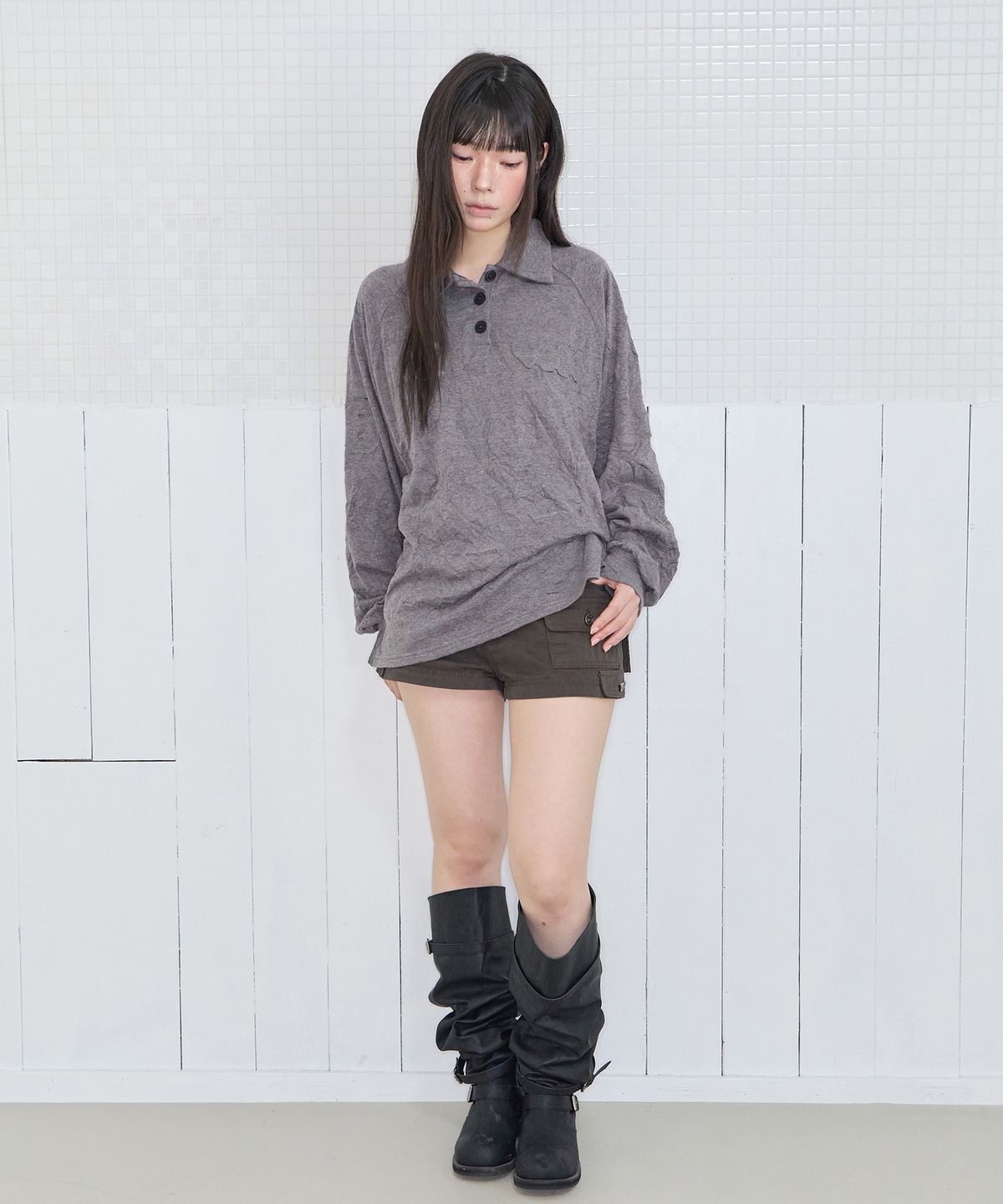 미레코(MIRECO) CRINKLED PATCH COLLAR T CHARCOAL