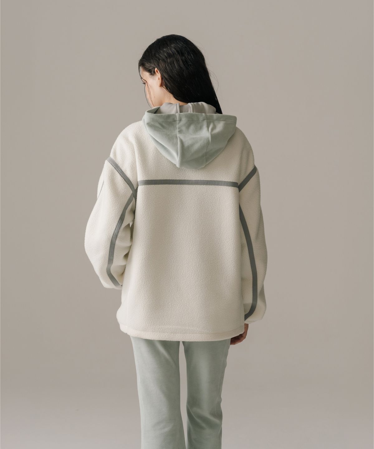 케이스위스(K-SWISS) 여성 벨로아 재킷_1KSTTFV501MI