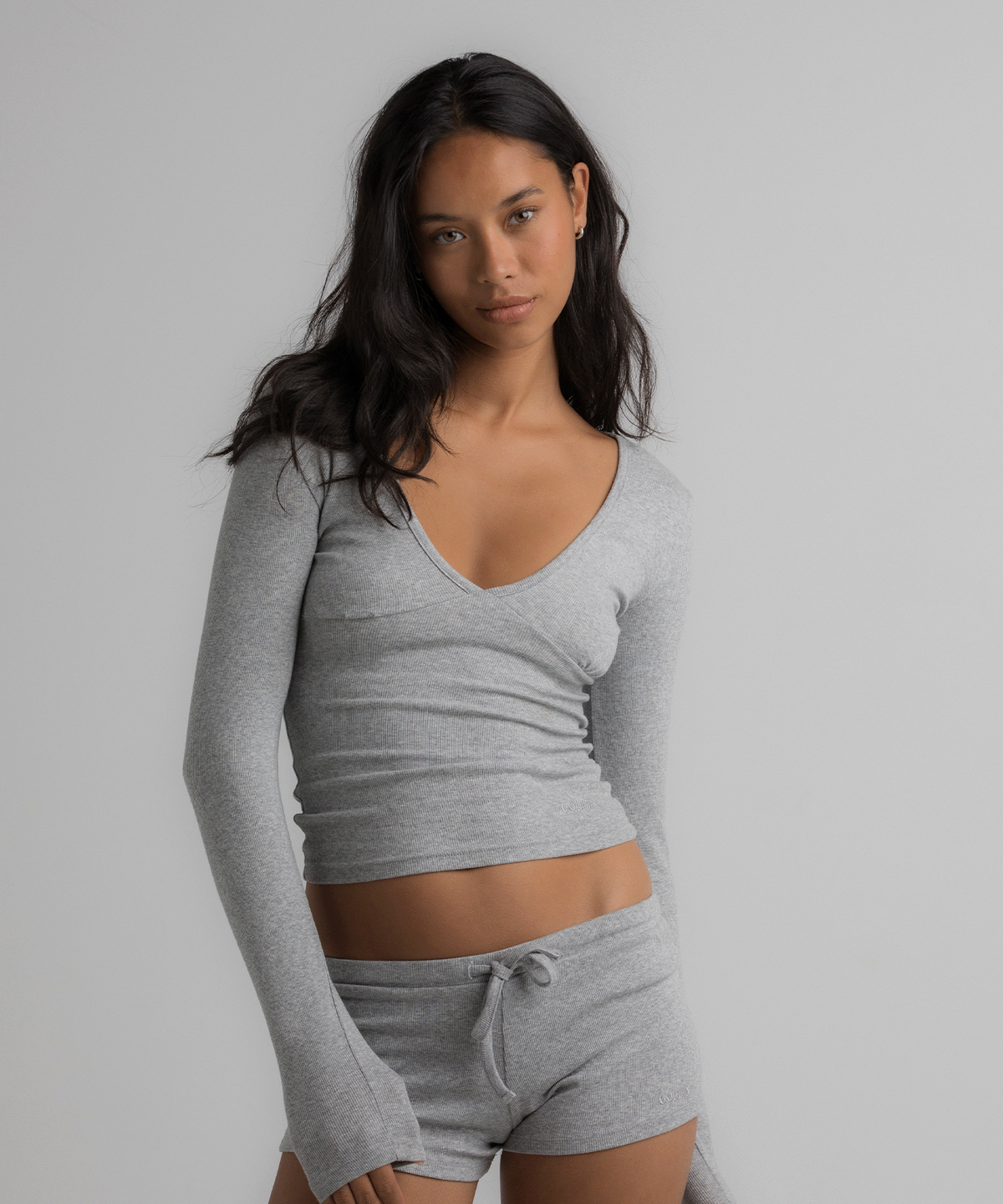 고블린 웨어(GOBLIN WEAR) Cassie V Fitted Long Sleeves(Melange gray)
