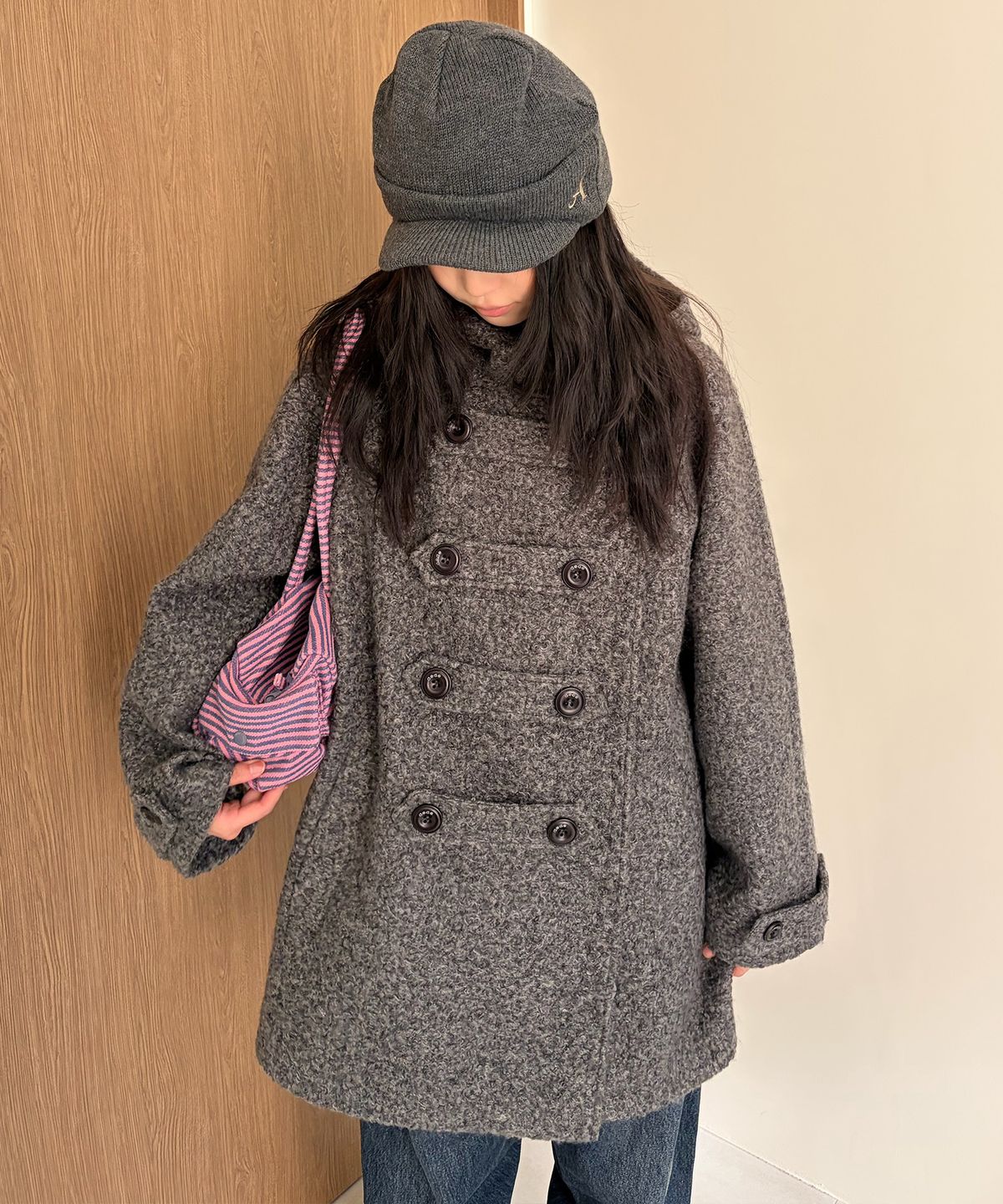 에이이에이이(AEAE) BIG BUTTON HALF COAT [CHARCOAL]