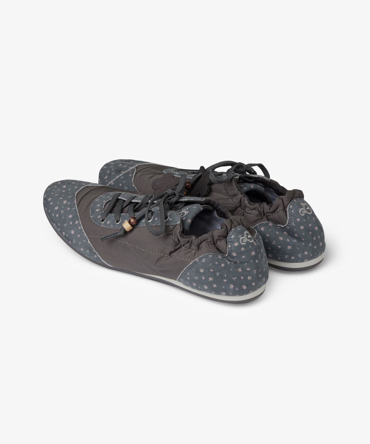 에이이에이이(AEAE) AEAE FLOWER TRAINER [CHARCOAL]