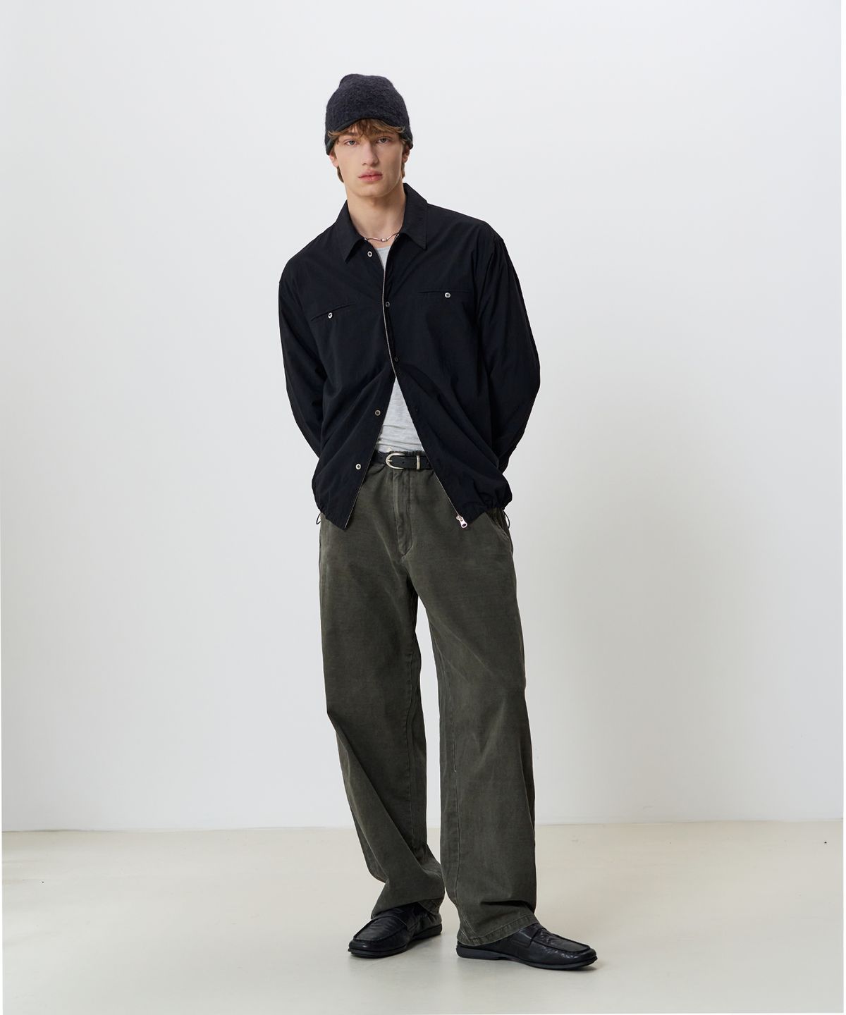 노운(NOUN) 테이퍼드 치노 팬츠 (딥 카키)