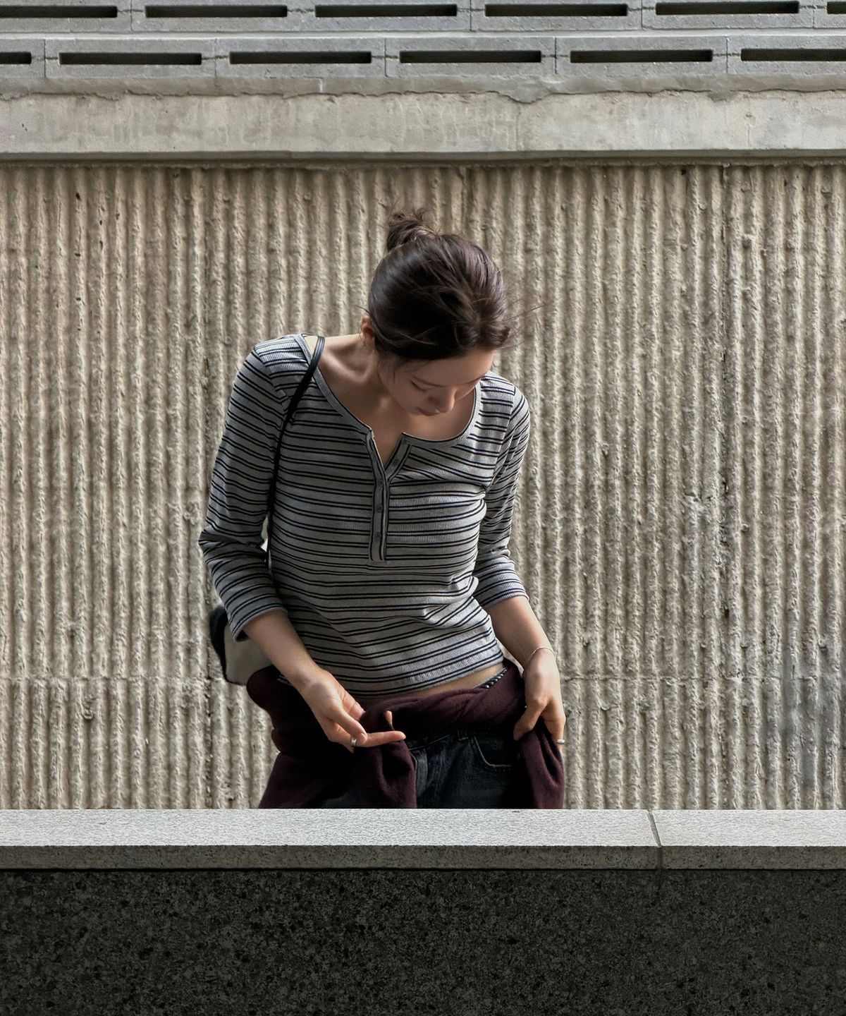 108파운드(108POUND) Henley 3/4 Sleeve Tee_Stripe Gray