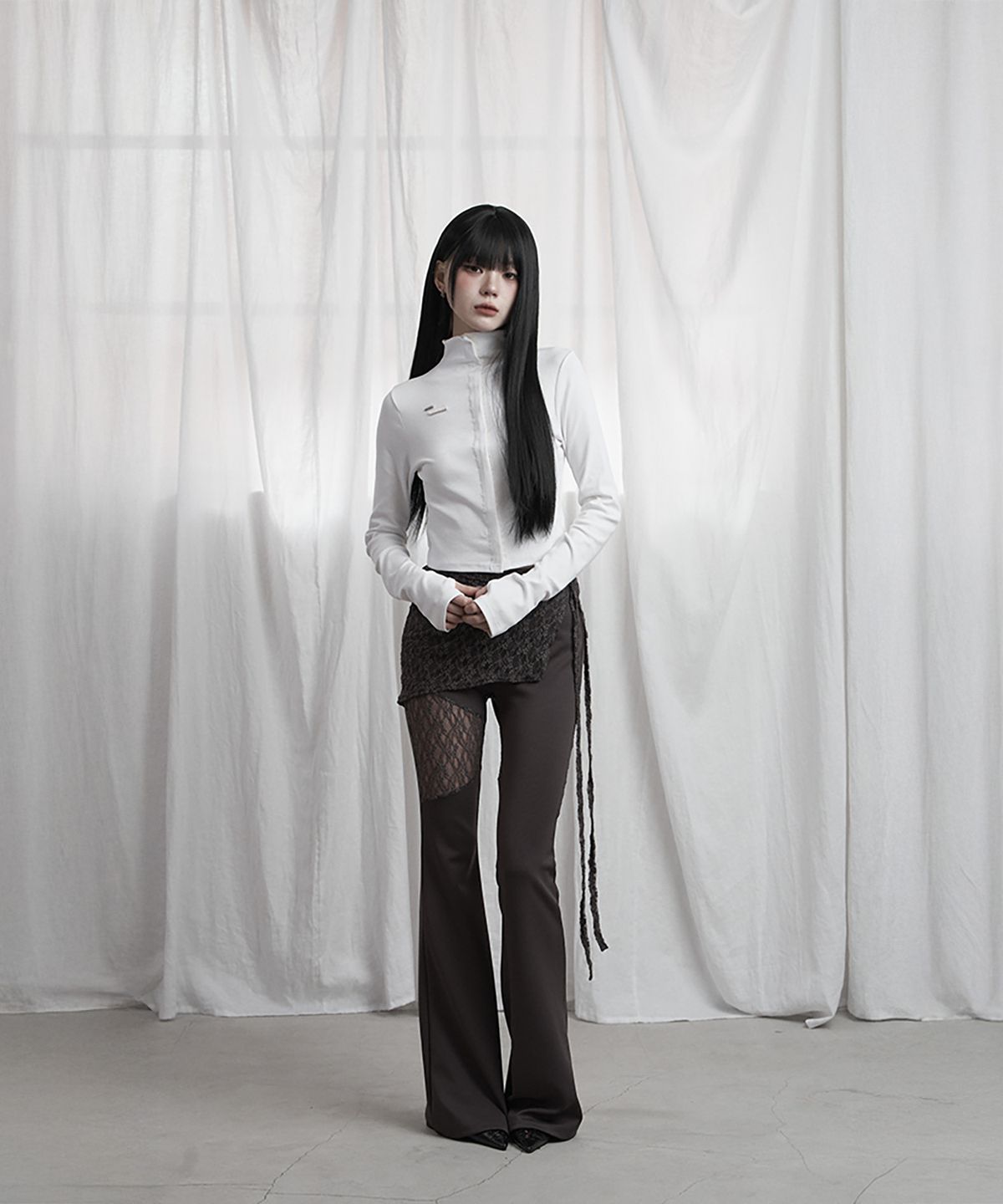 에트오소메(ETRE AU SOMMET) See Through Lace Lap Bootcut Pants (Charcoal)