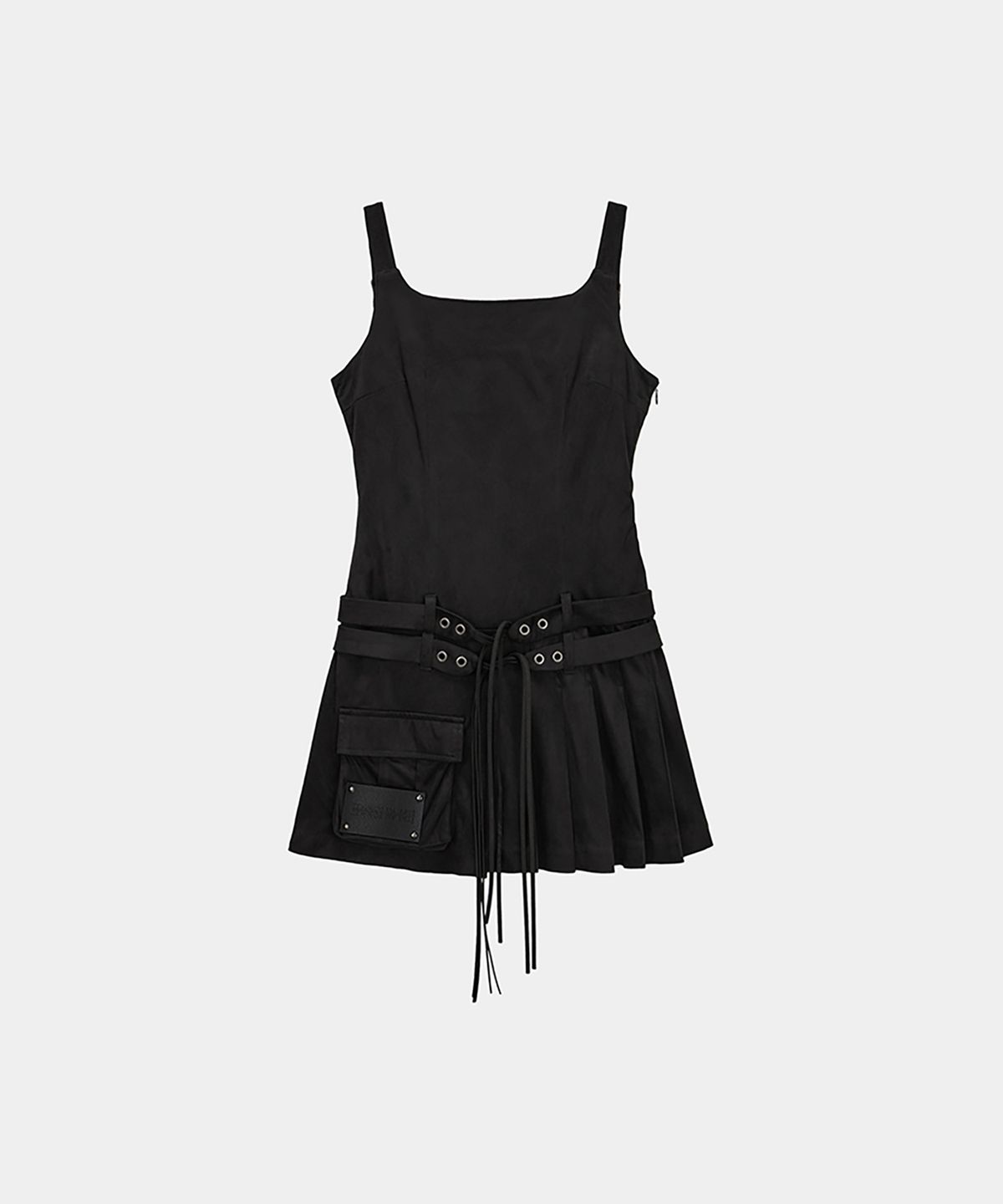 에트오소메(ETRE AU SOMMET) Cargo Belt Pocket Pleated Mini One-Piece (Black)