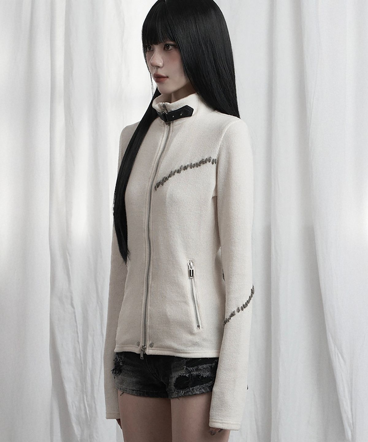 에트오소메(ETRE AU SOMMET) Contrast Stitch Zip-Up Long Sleeve (Ivory)