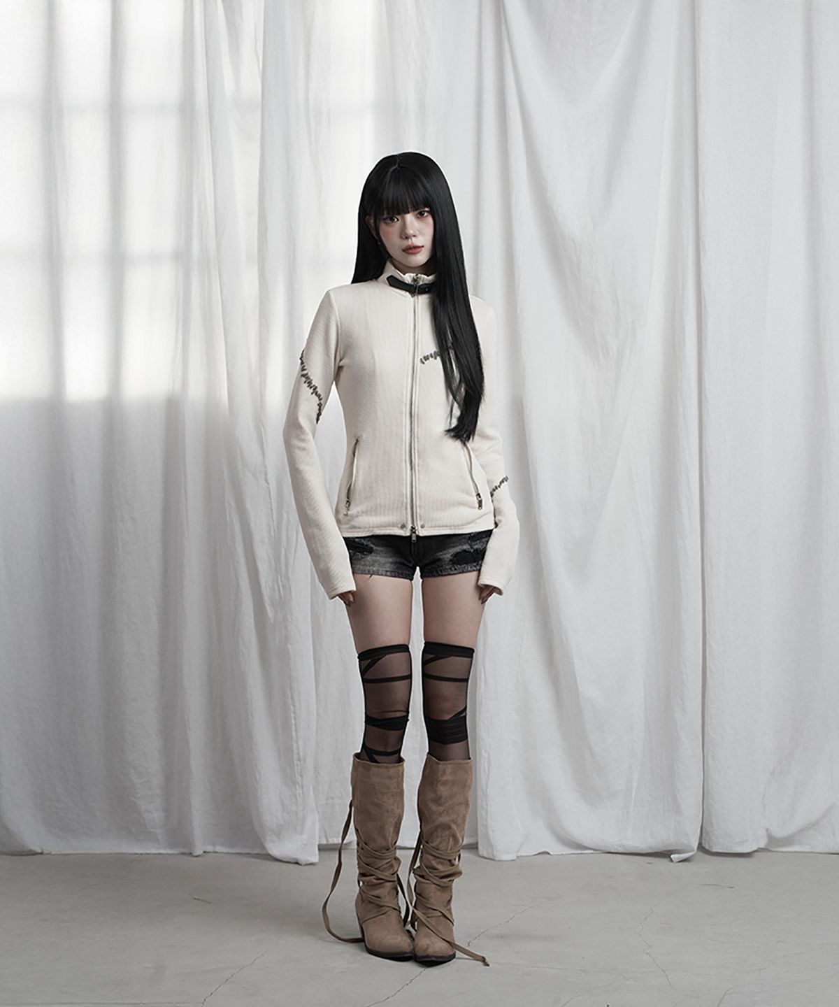 에트오소메(ETRE AU SOMMET) Contrast Stitch Zip-Up Long Sleeve (Ivory)